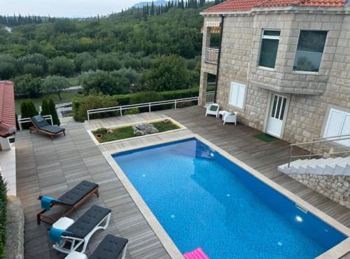 Villa Oasis Cypress - main image