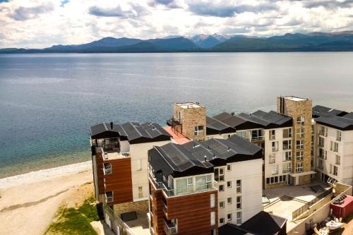 Bariloche costa del lago Ollagua, vista al lago panoramica, piscina, cochera in San Carlos de Bariloche