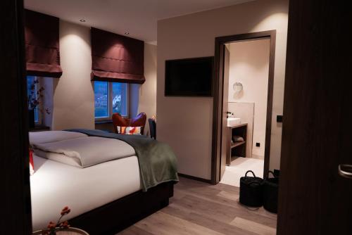 1 queen bed