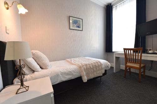 Ashwood Hotel - image 13