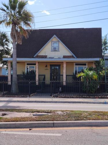 Palm Villa Hostel in Tampa (FL)