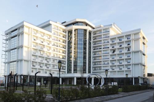 Hotel Gallery Thermo Mineral & Spa - Hôtel - Pozharan