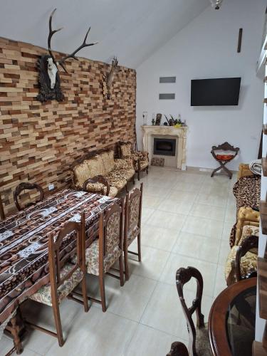 Cabana iris- dotata cu ciubar si sauna in Filioara