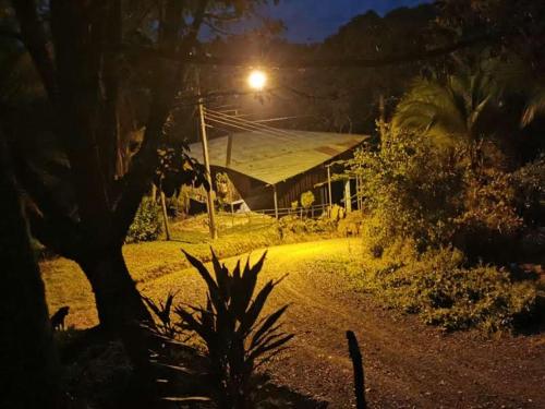 Hotel la montaña el trogon (Hotel la montana el trogon) in Los Planes