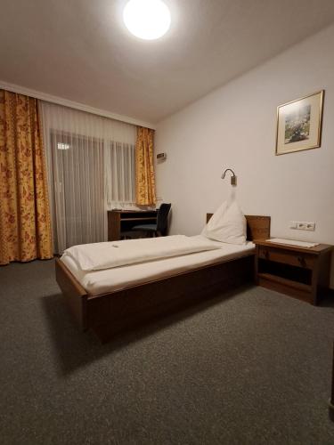 1 twin bed