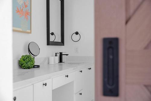 Plano Comfort with 4 Bedrooms in Plano (TX)