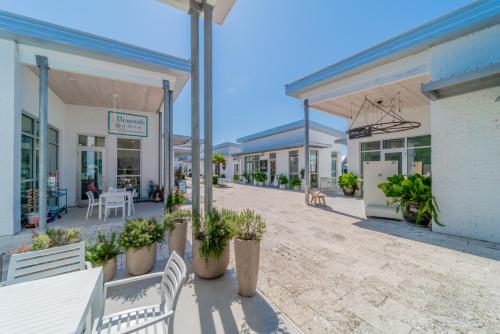 Leeward II 8 Sand Angels l Beachfront Condo l Newly Renovated l Beach Towels in Seagrove Beach (FL)