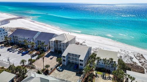 Leeward II 8 Sand Angels l Beachfront Condo l Newly Renovated l Beach Towels in Seagrove Beach (FL)