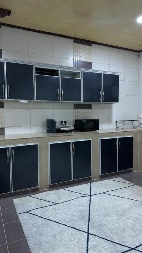 Big & Quiet Apartment in 마디낫 이사