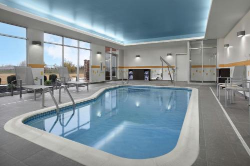 Peldbaseins, Fairfield by Marriott Inn & Suites Washington Court House Jeffersonville in Octa (OH)