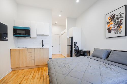 Relaxing Studio for 2 Guest with parking in Mercier-Hochelaga-Maisonneuve
