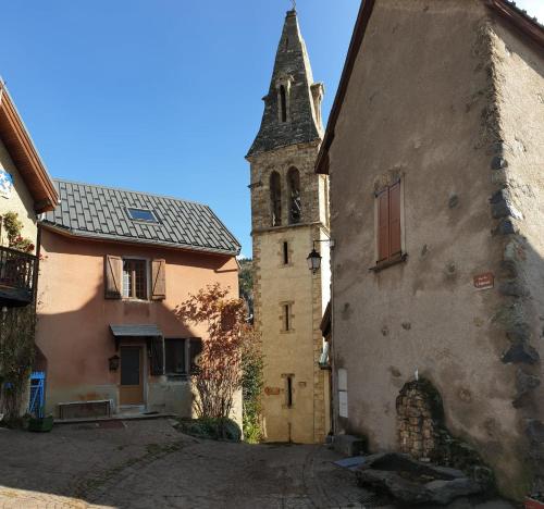 La Petite Tour gîte à louer Châtelard