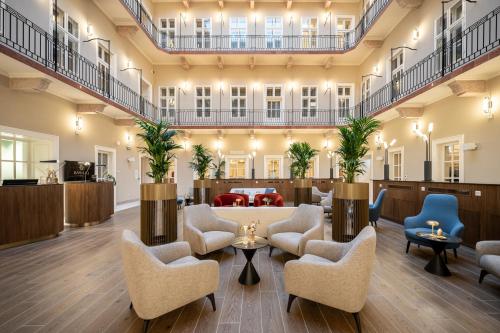 BasiliQ Hotel - image 9
