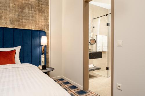 BasiliQ Hotel - image 5