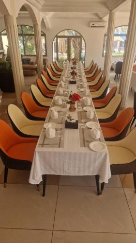 Cape Point Hotel in Bakau