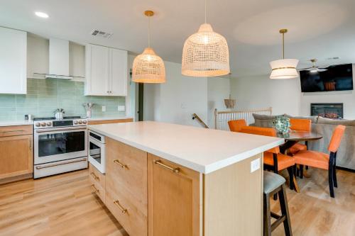 2 Mi to Dtwn: Gorgeous Gilbert Gem w/ Private Yard – khách sạn tại Gilbert