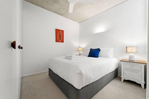 Premium Bondi Beach 2 Bedroom with Beach view and parking - image 9