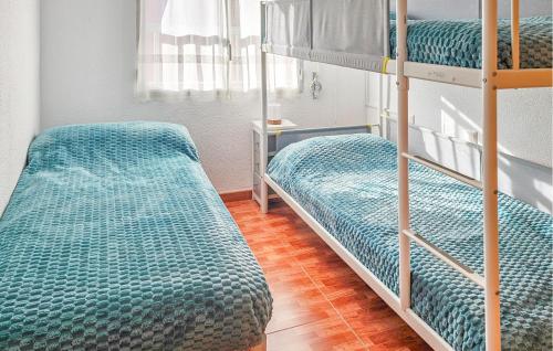 Beautiful Apartment In Santa Pola With Wifi - image 2