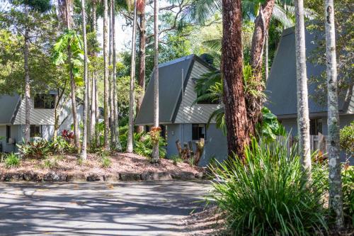 เบย์ชอว์ บังกาโล (Bayshore Bungalows) in หาดเบลองกิล