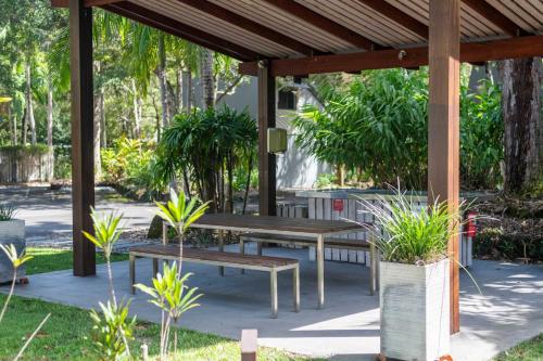 เบย์ชอว์ บังกาโล (Bayshore Bungalows) in หาดเบลองกิล