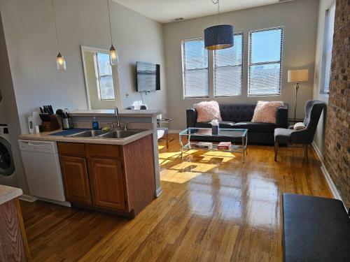 Two Bedroom West Loop – khách sạn tại West Town