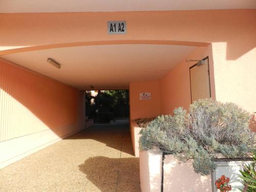 Studio 4 pers à Bormes. Animaux OK parking. Plage à 200m. - FR-1-251-902 - image 2