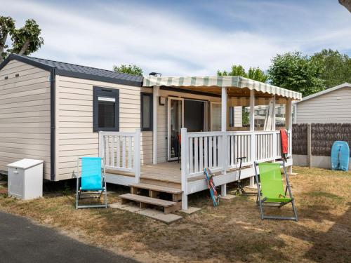 Mobil home spacieux, terrasse, 3 chambres à Saint-Hilaire-de-Riez - API-1-52-966