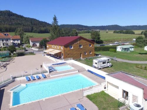 Chalet pour 6 avec Terrasse - La Chapelle-devant-Bruyères - API-1-52-972 (Chalet pour 6 avec Terrasse - La Chapelle-devant-Bruyeres - API-1-52-972) in Corcieux