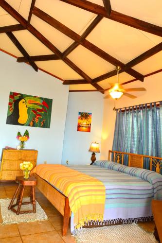 Beaches and Dreams Boutique Hotel