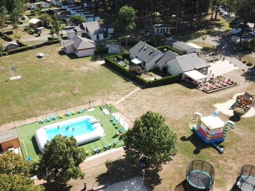 Gîte 85m² avec Terrasse, Cuisine équipée pour 8 pers. - API-1-52-1028 (Gite 85m² avec Terrasse, Cuisine equipee pour 8 pers. - API-1-52-1028) in Iljēra-Kombrē