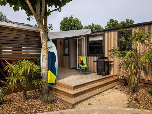 Deux Mobil-homes 60m² avec Terrasse - 5 Chambres - API-1-52-1107 - Camping - Saint-Jean-de-Monts