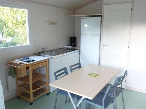 Chalet Charmant pour 4 avec Terrasse - API-1-52-1133 in Montresor