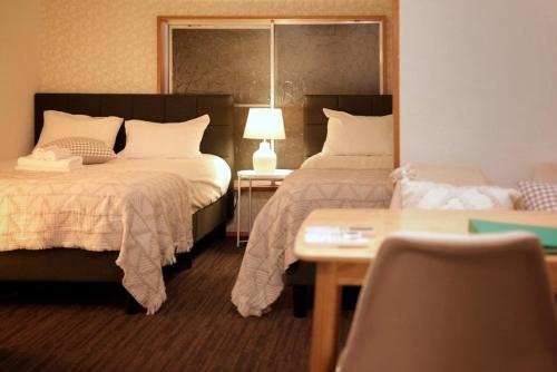 Green & Orange House - Economic APT in Tokyo Tranquil Block, with Direct Access to Ginza & Akihabara