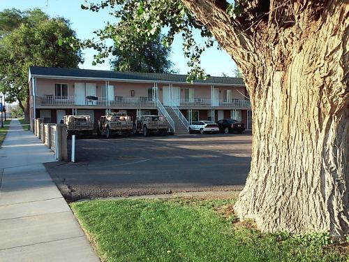 Gunnison Inn