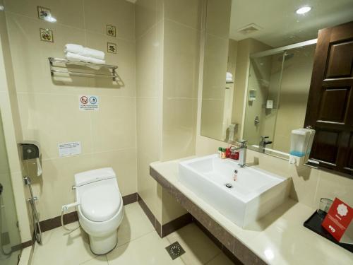 OYO 244 Family Hotel Klang