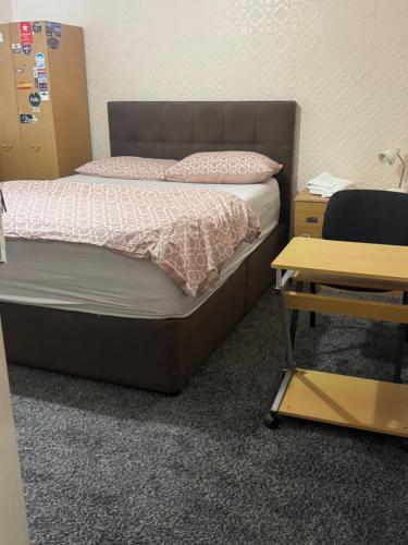 Double room, shared bathroom