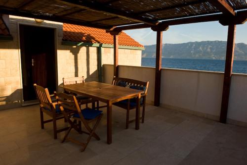 A szálláshely kívülről, Villa Sofia in Povlja