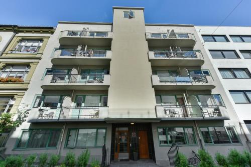 Entrance, Forenom Serviced Apartments Oslo Rosenborg near Sushi Adamstuen