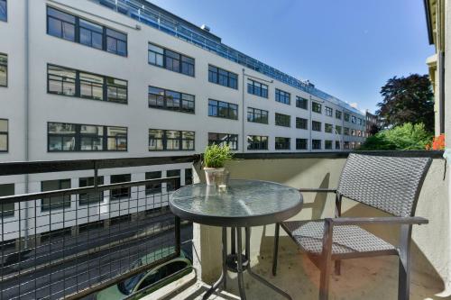 Balcony/terrace, Forenom Serviced Apartments Oslo Rosenborg near Sushi Adamstuen