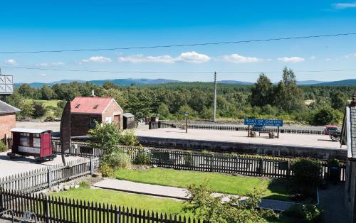 Boat Country Inn and Restaurant - image 3