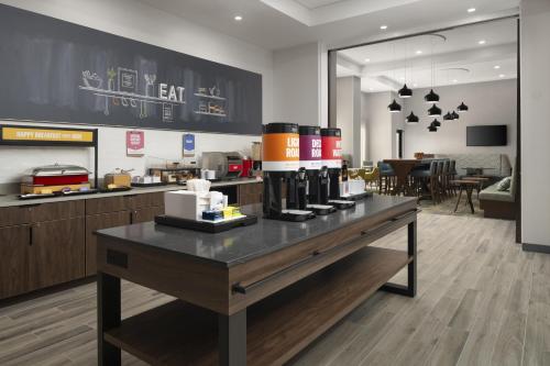 Hampton Inn & Suites by Hilton Somerset - 식음료(F&B)