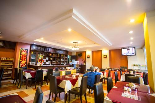 麦地那罗勇酒店 麦地那罗勇酒店