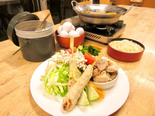 Makanan dan Minuman, 直島町ふるさと海の家 つつじ荘 Seaside Stay Tsutsuji-so (直島町ふるさと海の家 つつじ荘 Seaside Stay Tsutsuji-so) in Naoshima