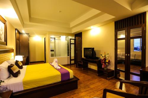 麦地那罗勇酒店 麦地那罗勇酒店