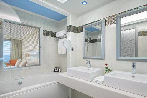 Atrium Platinum Resort & Spa - image 13