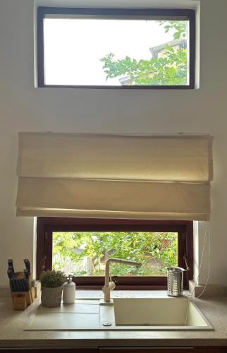 Luxe Hideaway - image 12