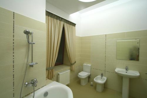 White House - main image