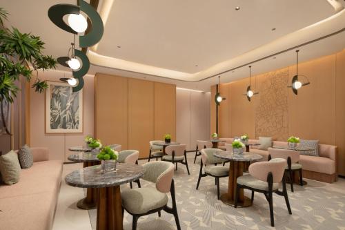 Restaurante, Hilton Garden Inn Shenzhen Pingshan Chaoshang Plaza in Longgang Centro