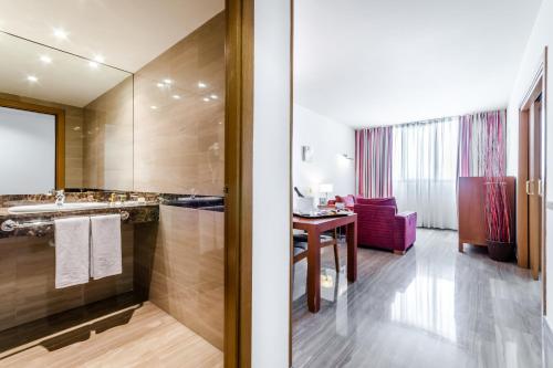 Exe Barbera Parc - image 11