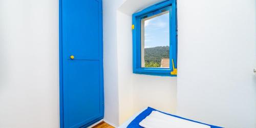 Losinj haus with pool - image 13